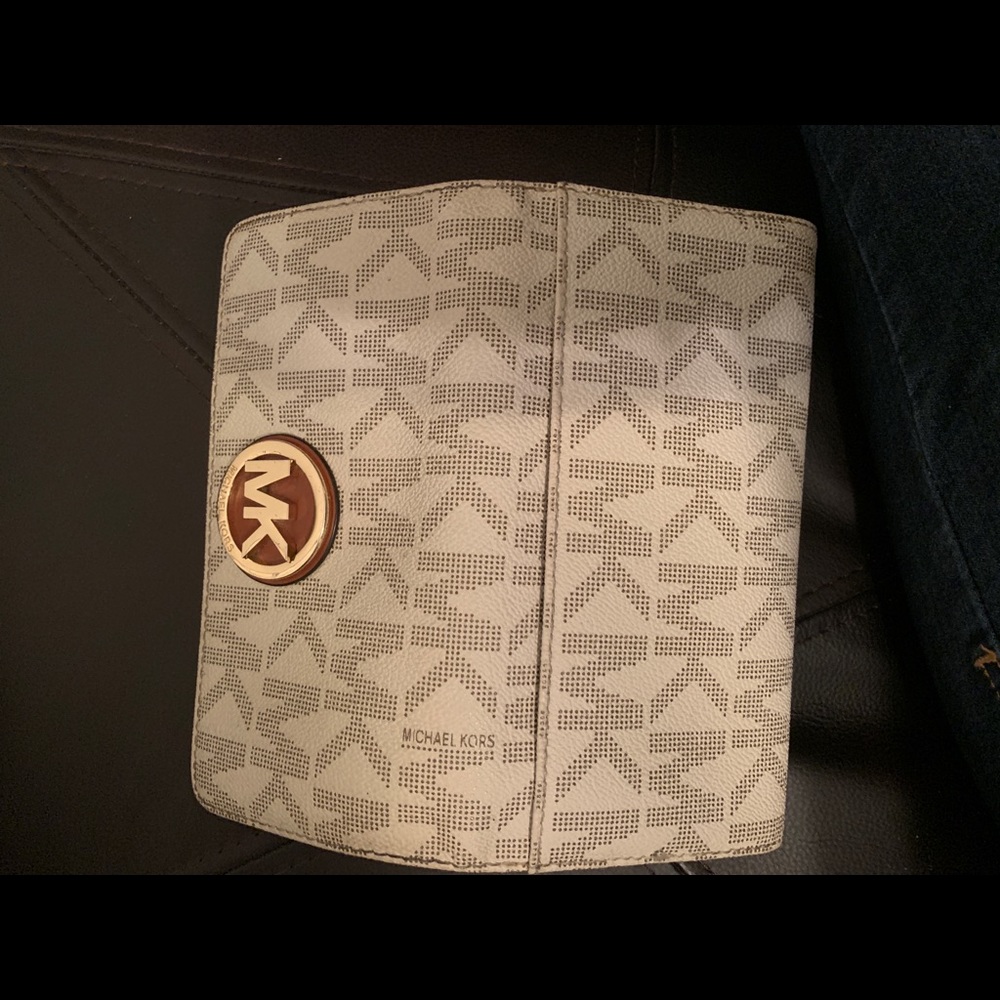 Michael Kors monogrammed white and grey wallet